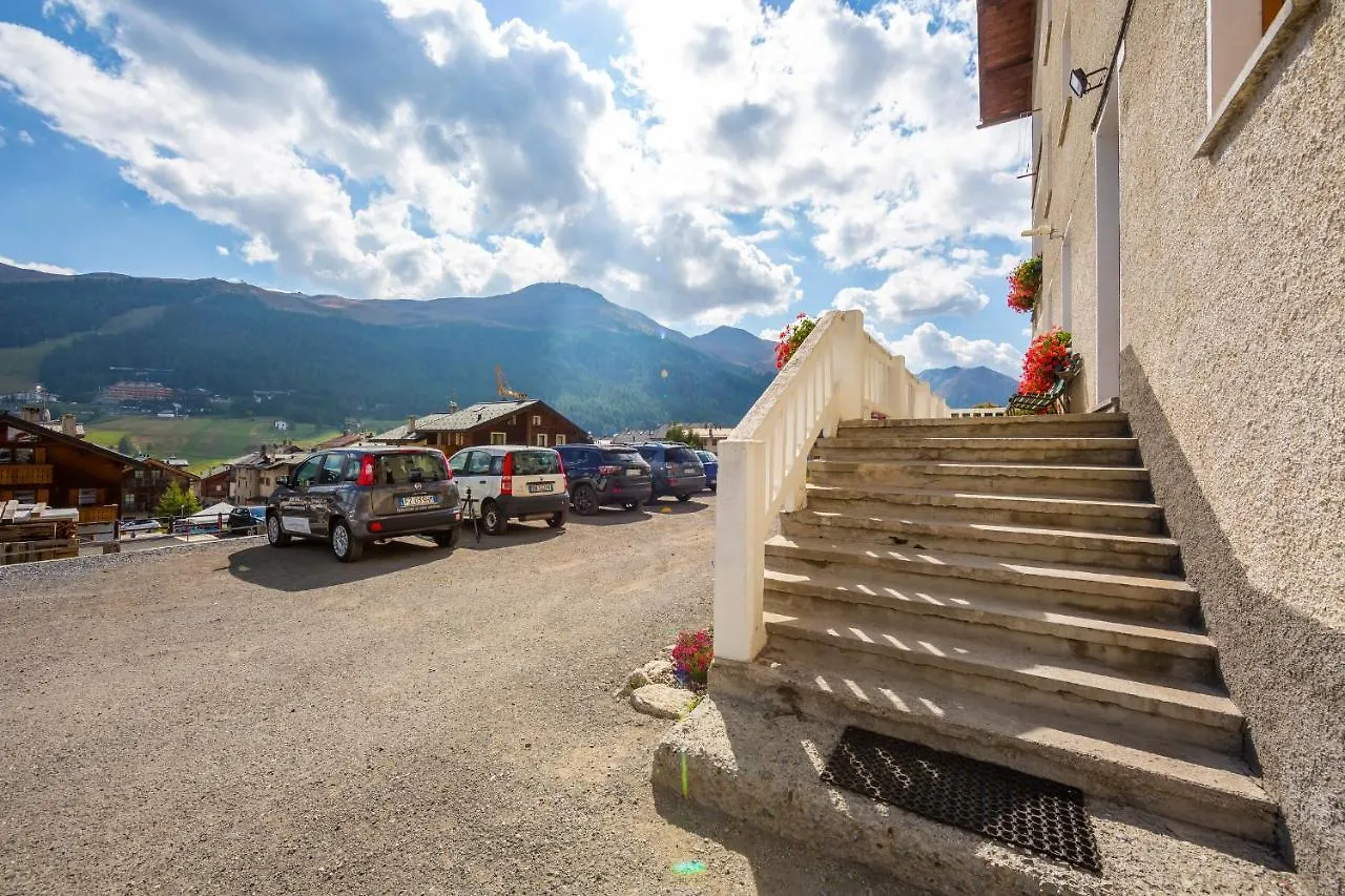 Casa Silvia Ski In - Happy Rentals Livigno Apartment