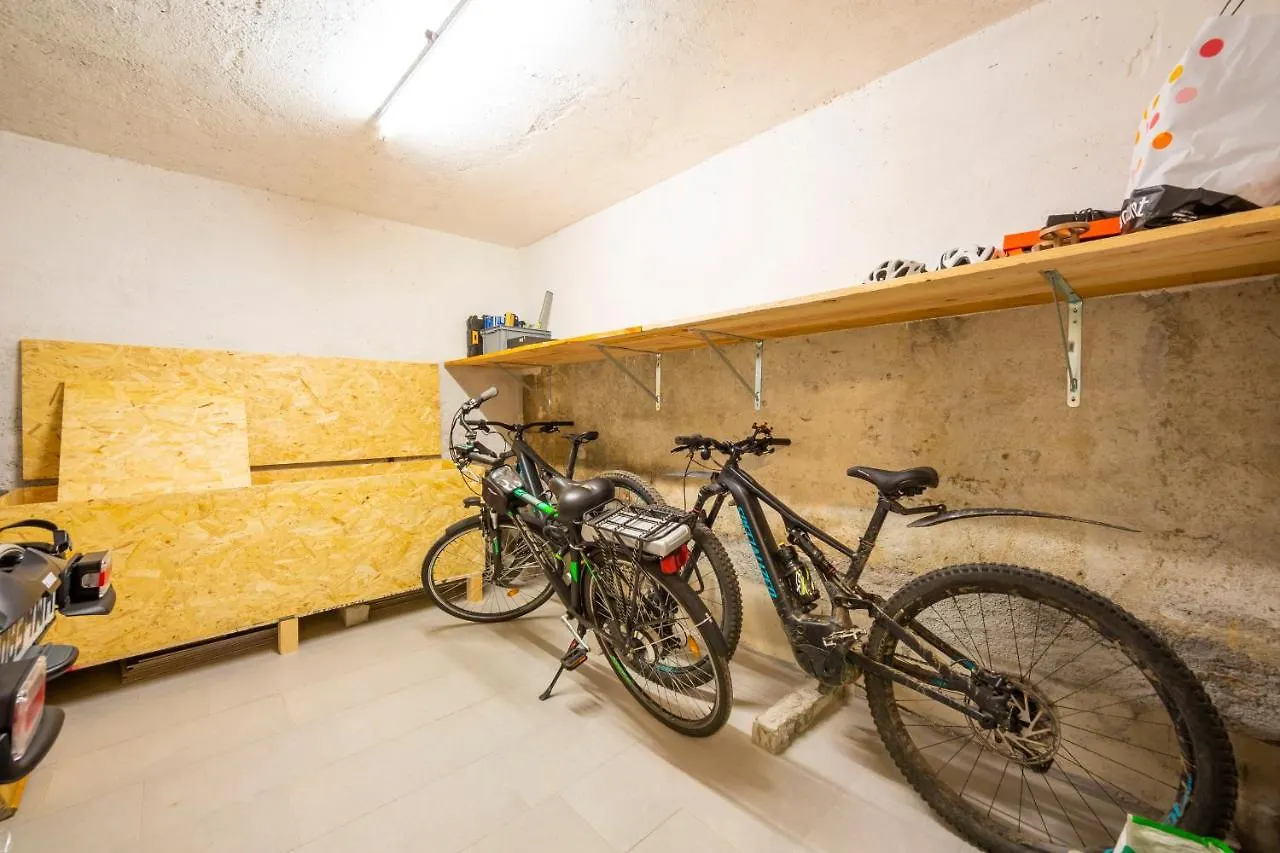 Casa Silvia Ski In - Happy Rentals Livigno Apartment
